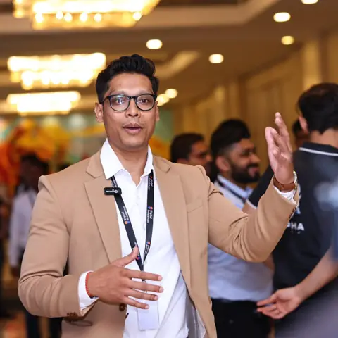 Rohit Thakur of Systems That Sell.